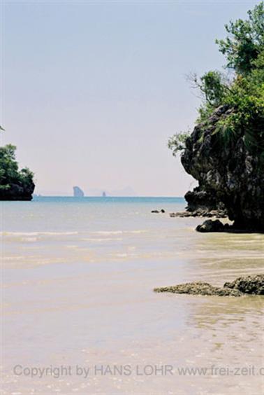 20 Thailand 2002 F1010025 Ausflug Krabi Strand_478